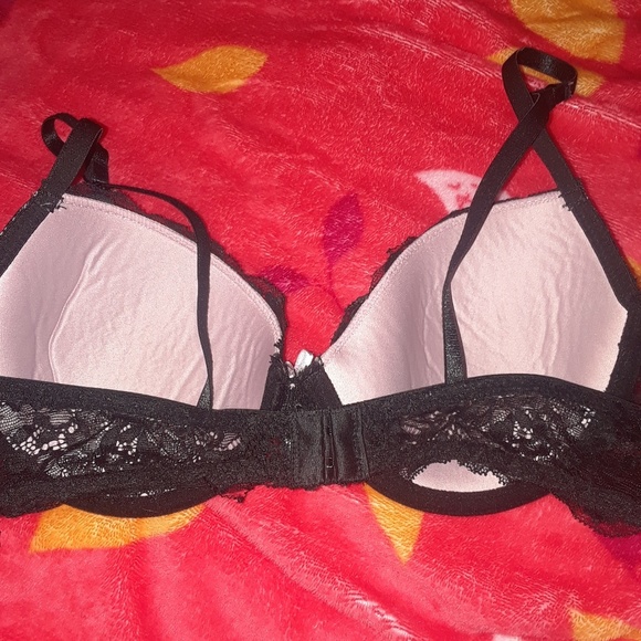 Bra - Picture 2 of 4